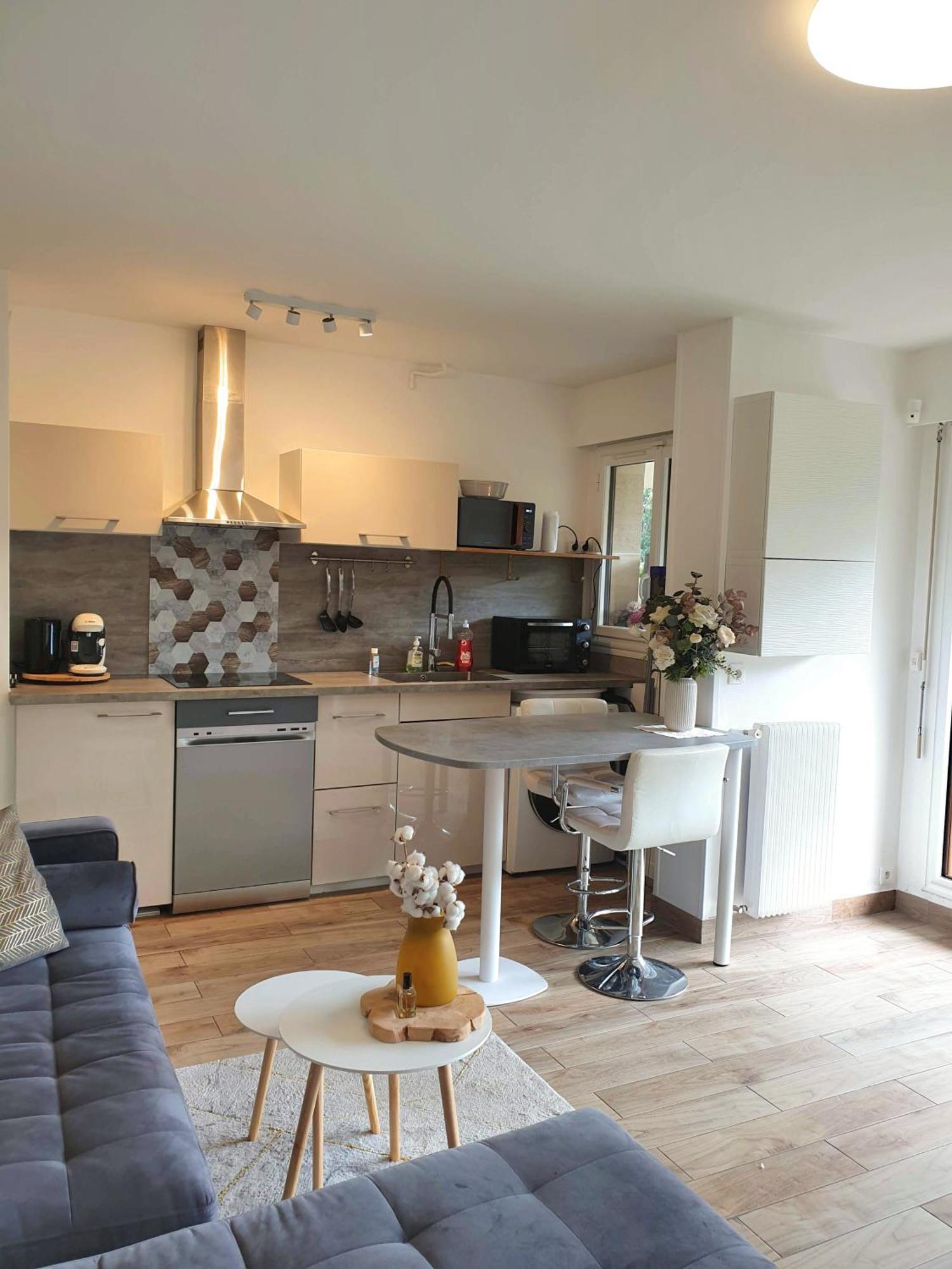 Appartement Avec Jardin Prive - 2 A 4 Voyageur Chaville Exterior foto